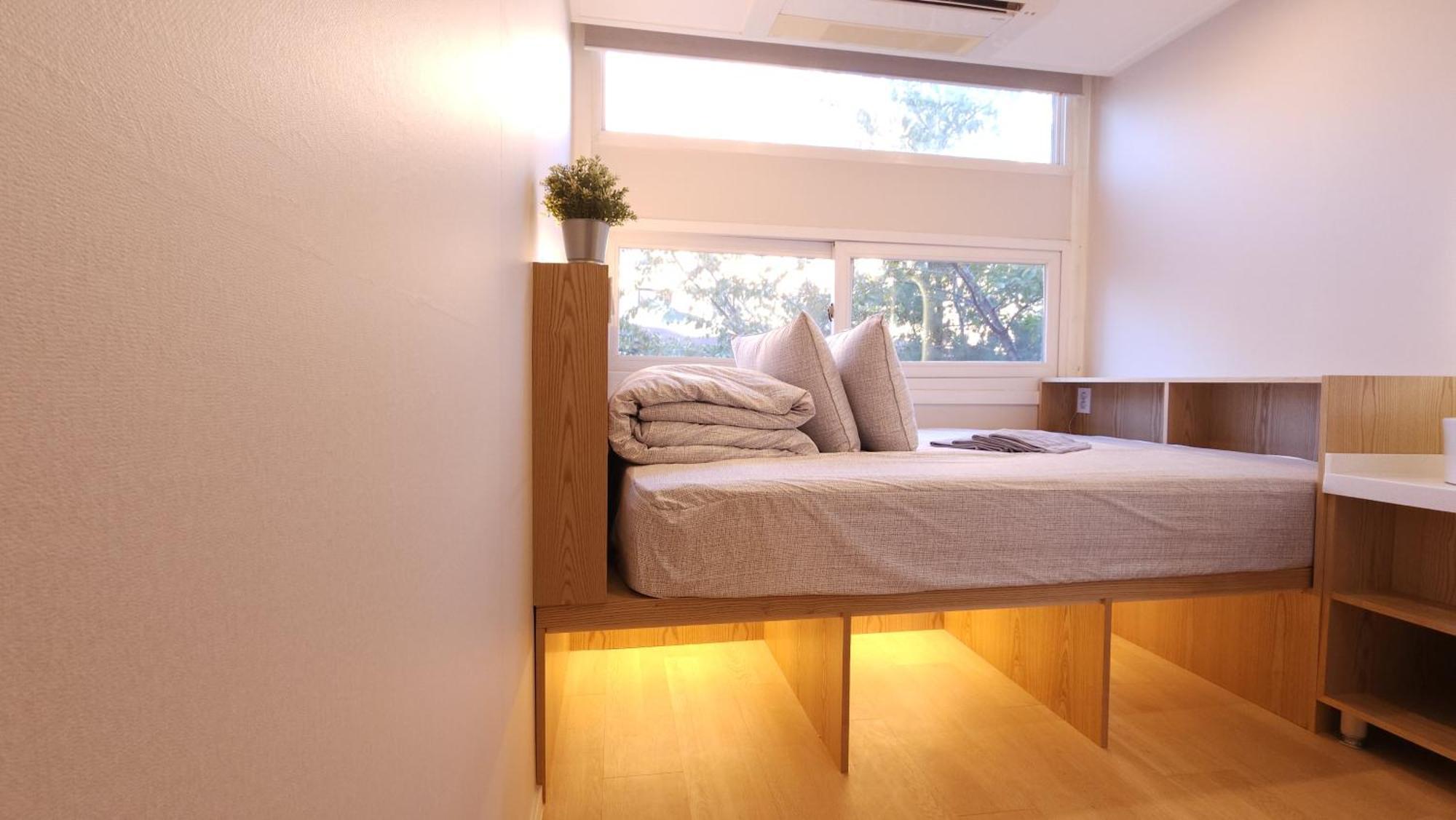 Oyo Hostel Myeongdong 6 Сеул Экстерьер фото